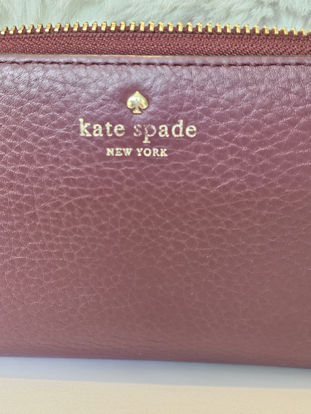 Kate Spade New York Large Zip Around Wallet Pebbled Leather Burgundy - Good Cond - Picture 4 of 15